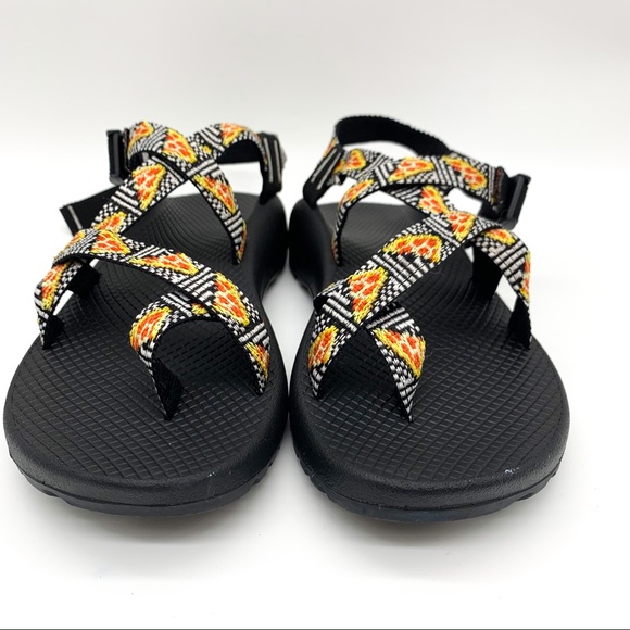 CHACO Pizza print sandals, women’s 10. - Picture 4 of 10